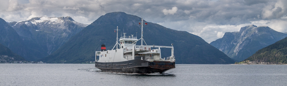 Ferry traversant le Sognefjord