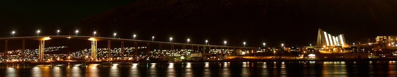 Ville de Tromso de nuit, Norvège