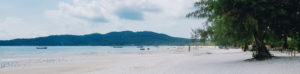 Plage sur l'île de Koh Rong, Cambodge